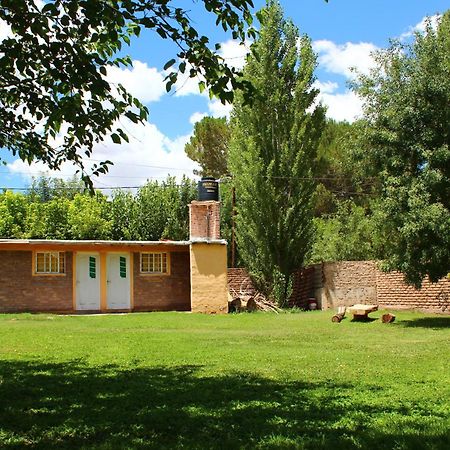 Samadi Hostel אוספז'טה מראה חיצוני תמונה
