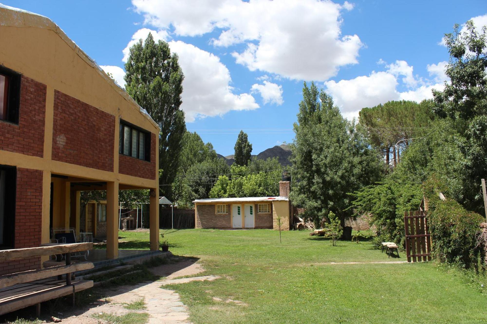Samadi Hostel אוספז'טה מראה חיצוני תמונה